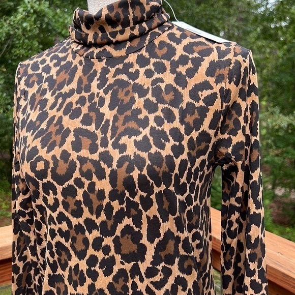 J. Crew Leopard Print High Neck Long sleeve Blouse Size M NWT Mob Wife Stretchy - Picture 3 of 7